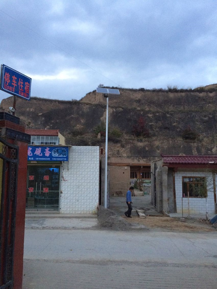 農(nóng)村太陽能路燈 農(nóng)村太陽能路燈